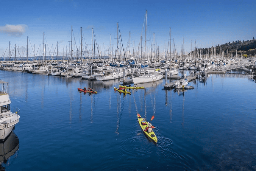 Kayaking Downtown In Big Cities kayaksboats